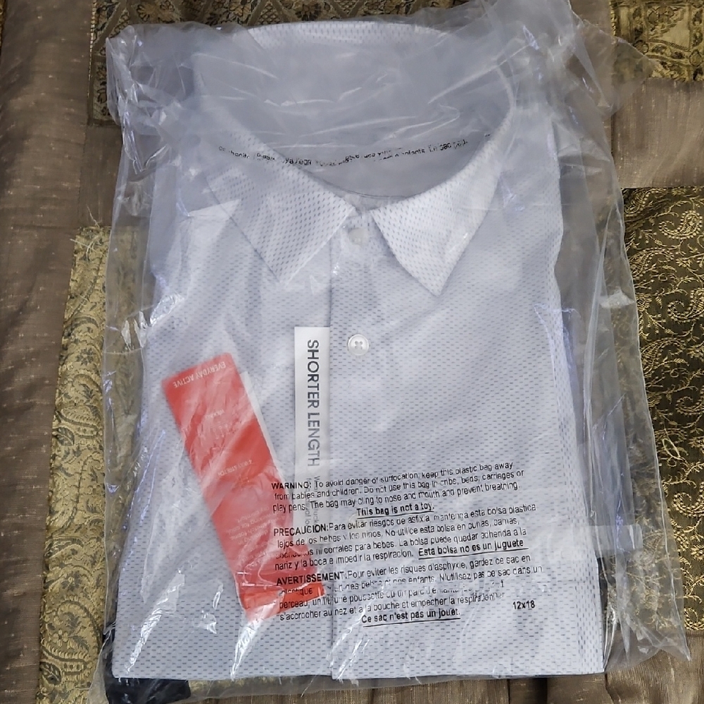 Calvin Klein Casual Button Up Shirt.Shorter Length Made To Wear Untucked.NEW !!